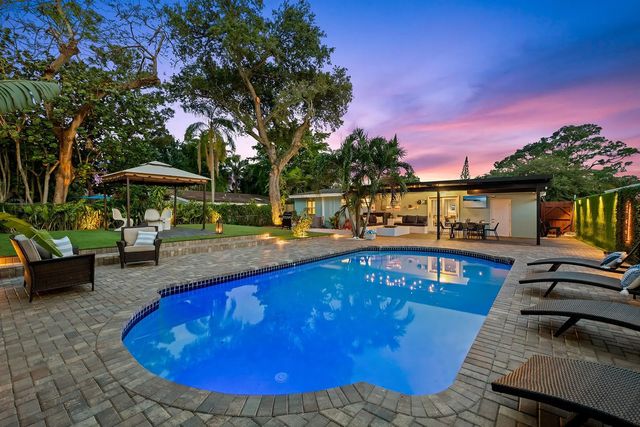 2 of 20 - 1813 Sw 10th Court, Fort Lauderdale, FL