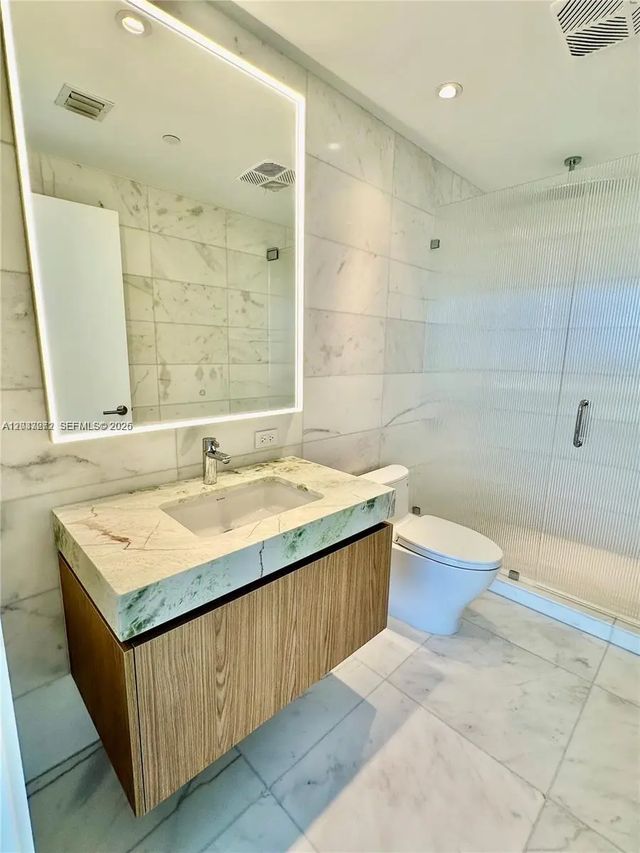 5 of 9 - 500 Alton Road #2108, Miami Beach, FL