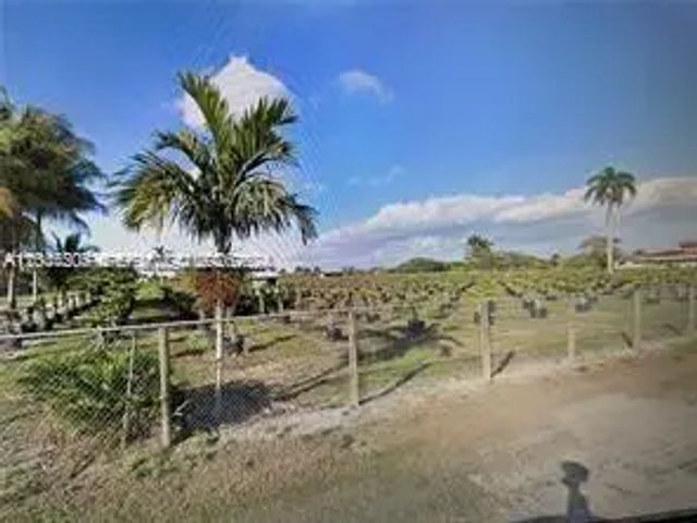 20990 Sw 210th Street, Miami