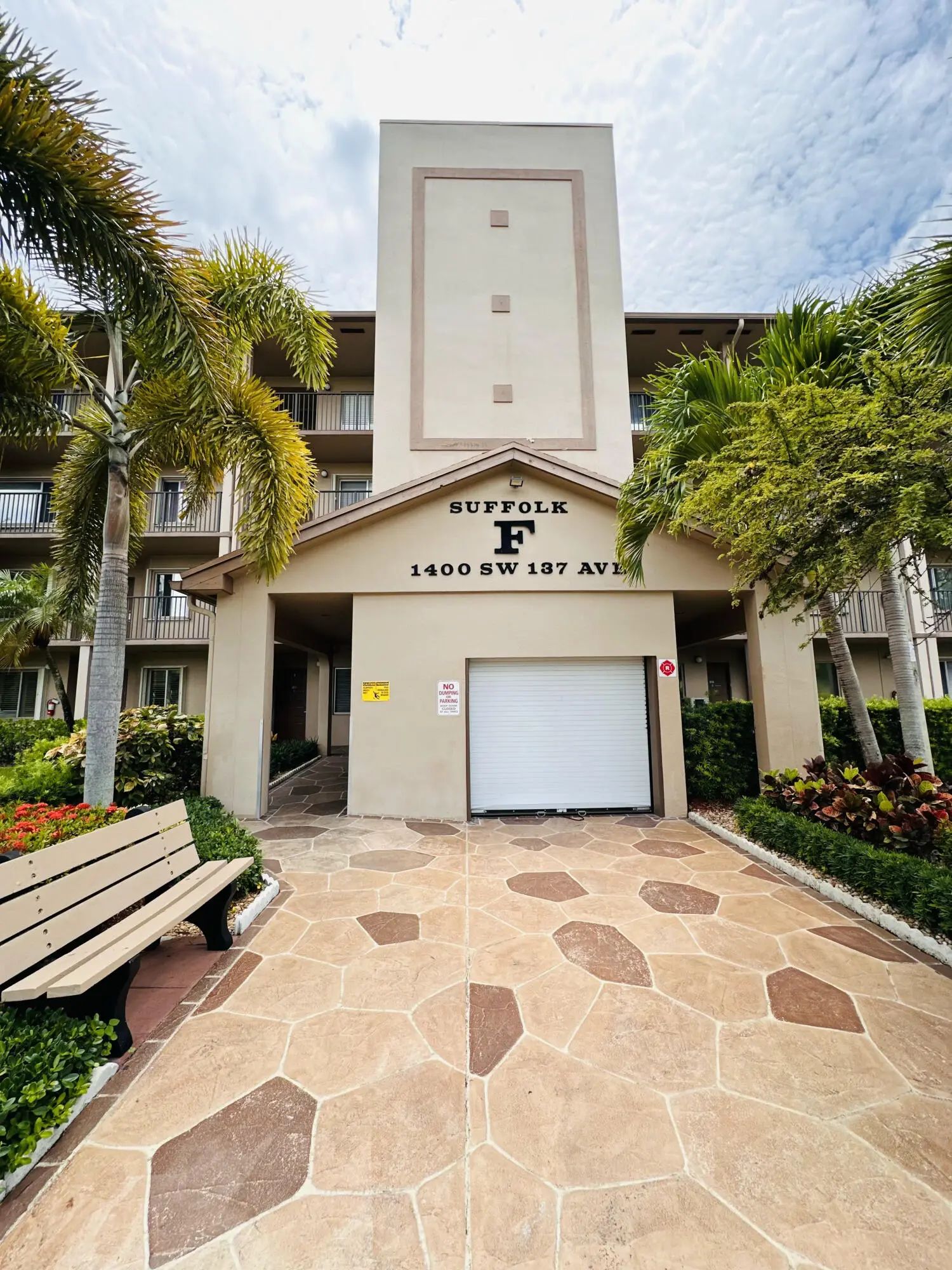 1400 Sw 137 Avenue #107f, Pembroke Pines