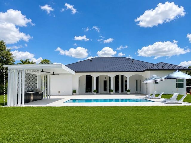 2 of 32 - 23710 Sw 214th Place, Homestead, FL