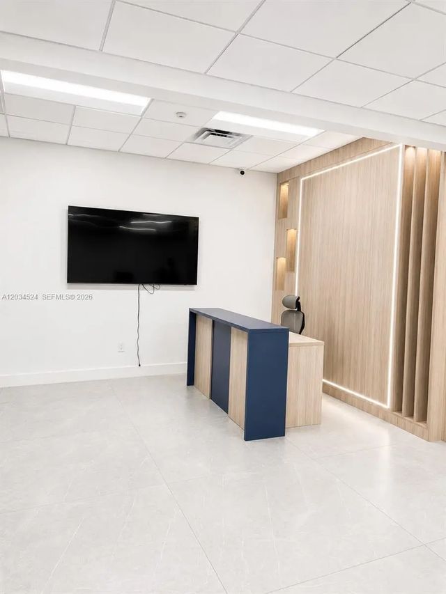 2 of 16 - 1110 Ponce De Leon Boulevard, Coral Gables, FL