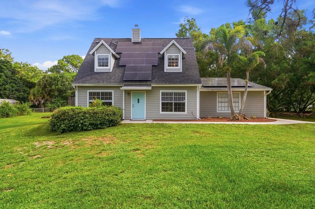16317 Glasgow Drive E, The Acreage