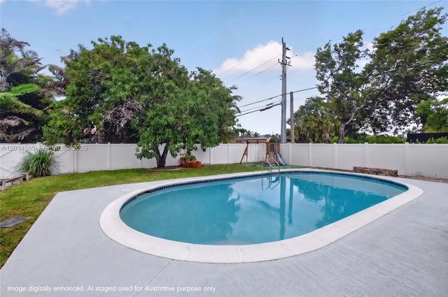 3 of 37 - 1901 N 56th Avenue, Hollywood, FL