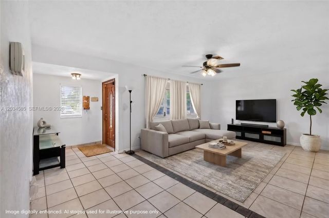 4 of 37 - 1901 N 56th Avenue, Hollywood, FL