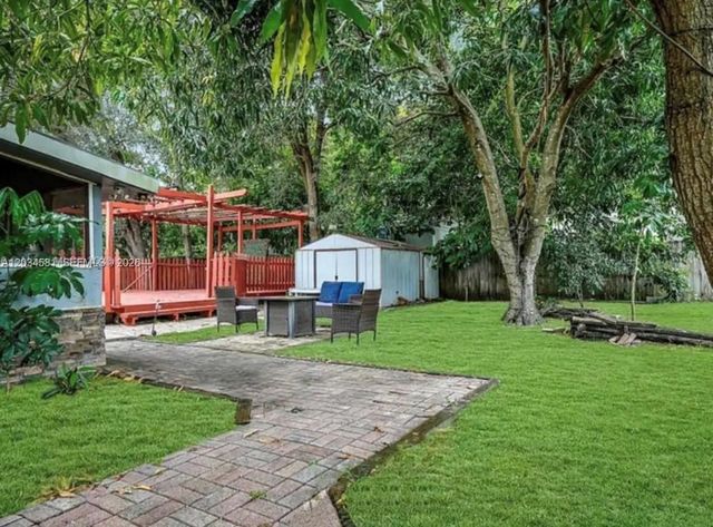 3 of 15 - 2735 Dewey Street, Hollywood, FL
