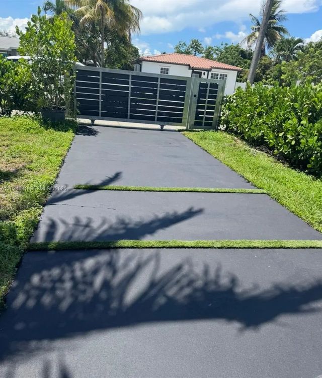 4 of 15 - 2735 Dewey Street, Hollywood, FL
