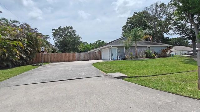 2 of 30 - 2043 Se Camilo Street, Port St. Lucie, FL