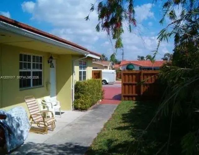 2 of 2 - 625 Sw 3rd Street, Hallandale Beach, FL