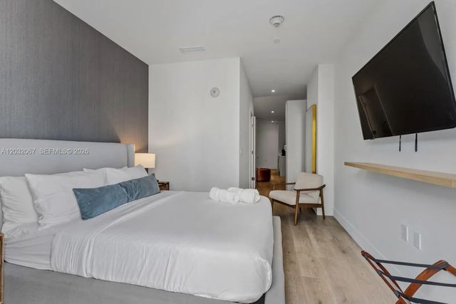 3 of 13 - 239 Sw 9th Street #301, Miami, FL