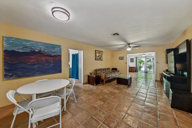 3 of 34 - 2318 N Ocean Boulevard, Fort Lauderdale, FL