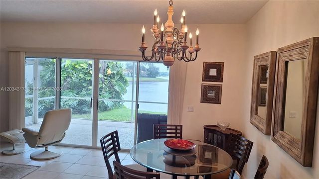 4 of 64 - 2104 Tigris Drive, West Palm Beach, FL