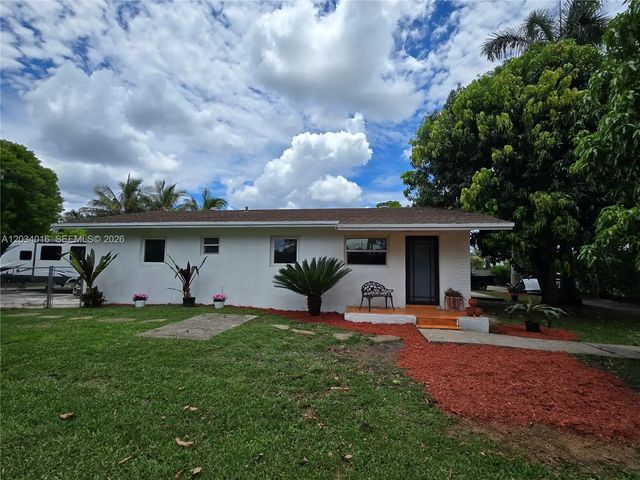 2 of 26 - 20595 Sw 190th Street, Miami, FL