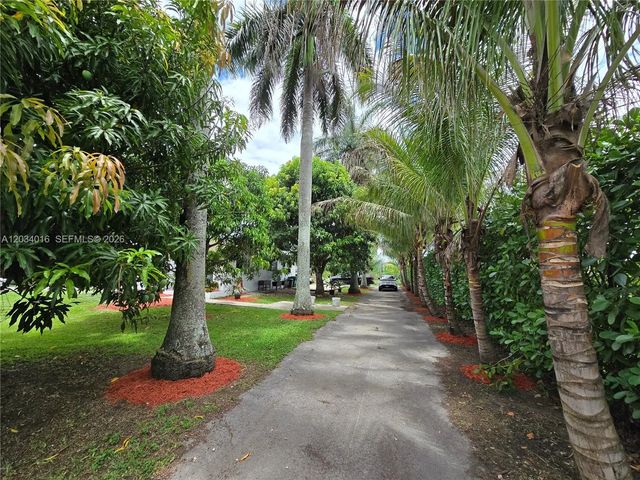 3 of 26 - 20595 Sw 190th Street, Miami, FL