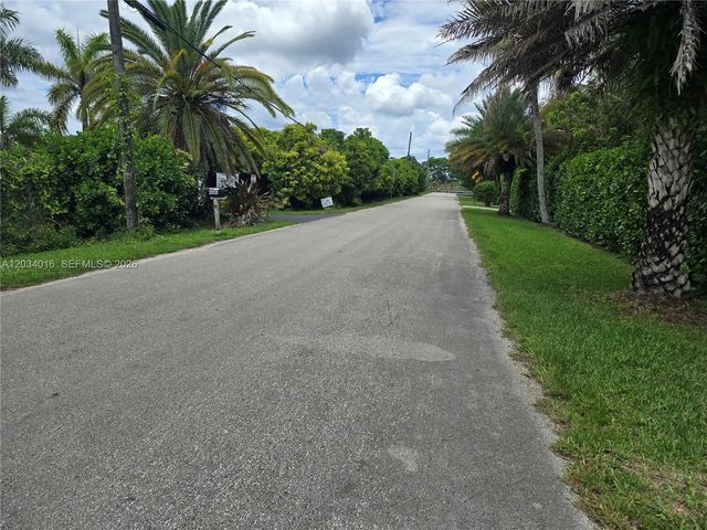 5 of 26 - 20595 Sw 190th Street, Miami, FL