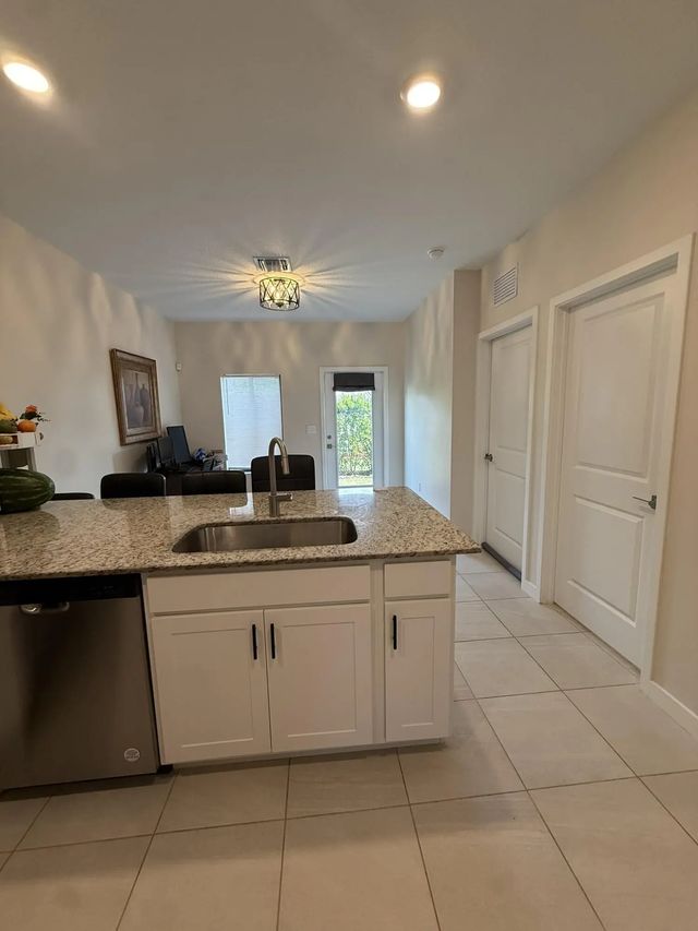 5 of 23 - 5012 Elderberry Street, Haverhill, FL