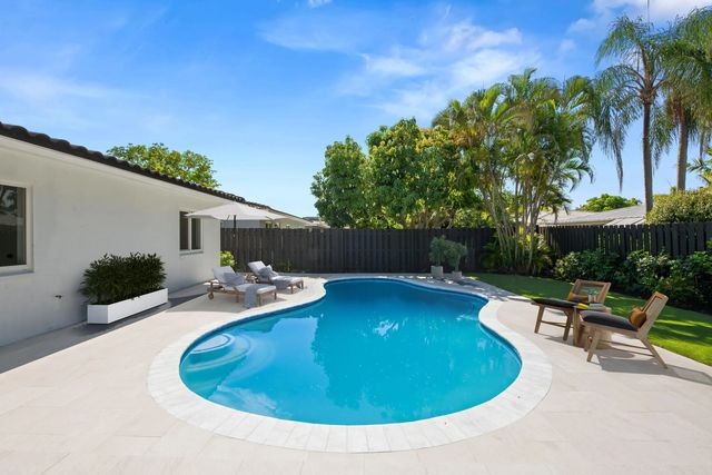 4 of 28 - 1750 Ne 49th Street, Fort Lauderdale, FL