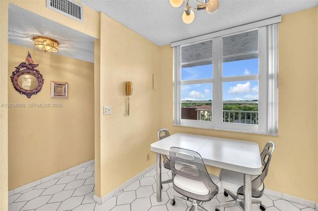 5 of 39 - 250 Jacaranda Drive #704, Plantation, FL