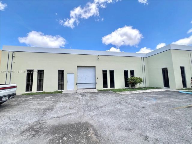 3425 Nw 73rd Avenue, Miami
