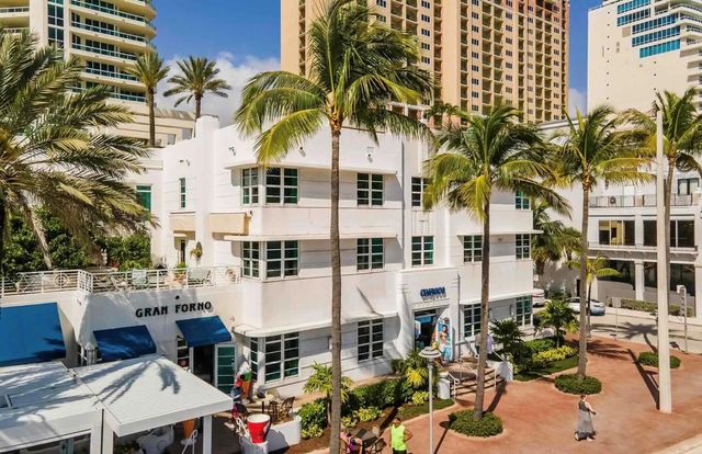 5 of 58 - 101 S Fort Lauderdale Beach Boulevard #1706, Fort Lauderdale, FL