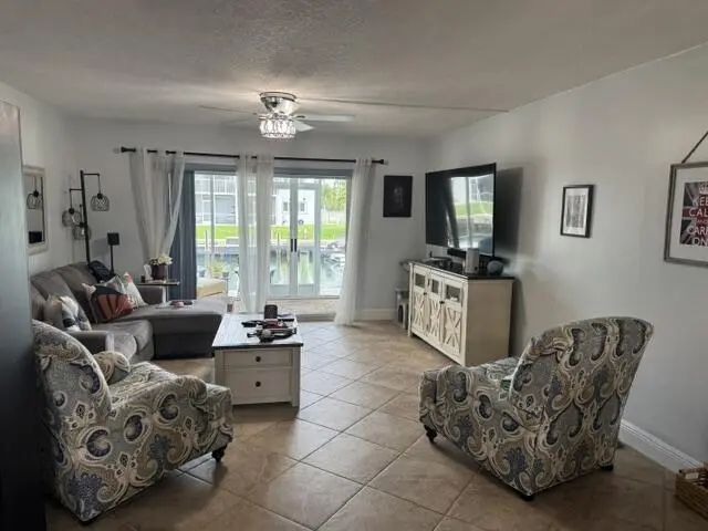 121 Wettaw Lane #115, North Palm Beach
