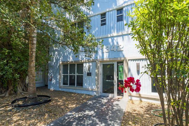 3 of 32 - 1342 Drexel Avenue #206, Miami Beach, FL
