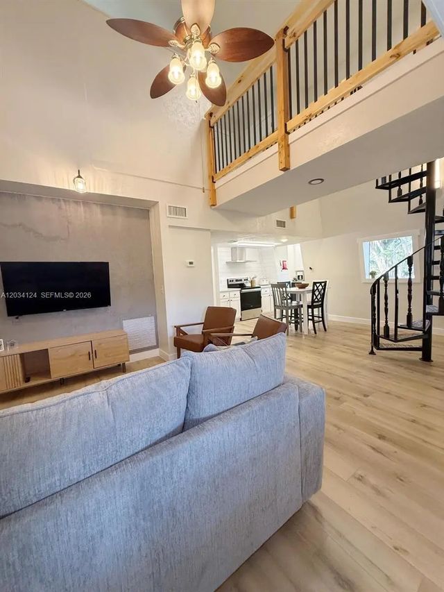 5 of 40 - 631 Ne Gold Dust Road, , FL