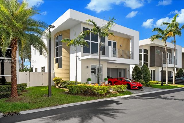 3 of 53 - 9830 Nw 74th Terrace, Doral, FL
