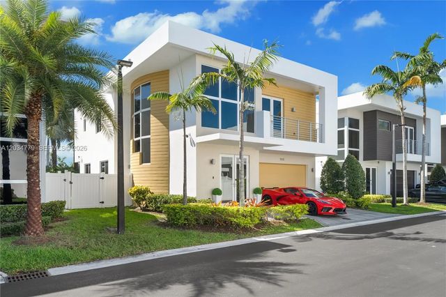 4 of 53 - 9830 Nw 74th Terrace, Doral, FL