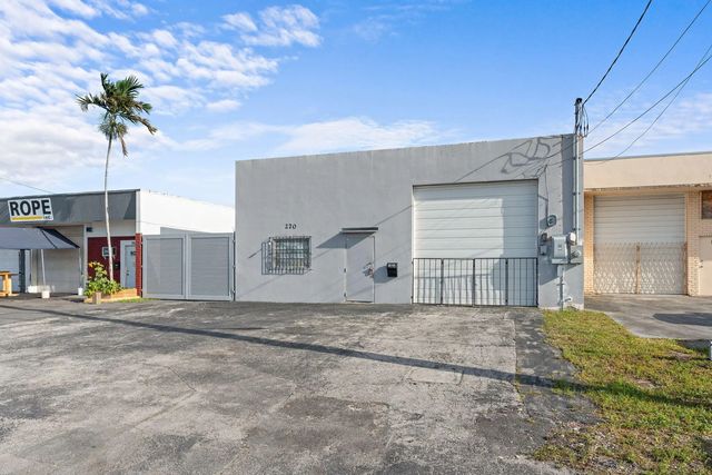 3 of 23 - 270 Sw 33rd Street, Fort Lauderdale, FL
