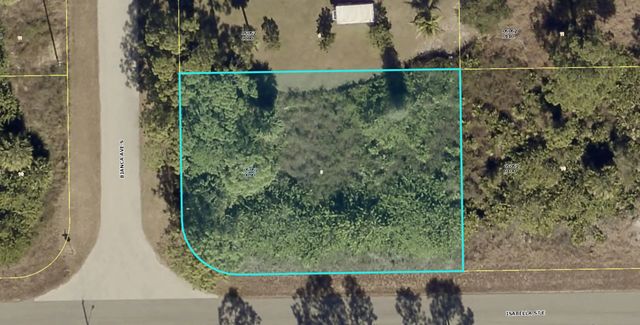3 of 17 - 723 Bianca Avenue S, Lehigh Acres, FL