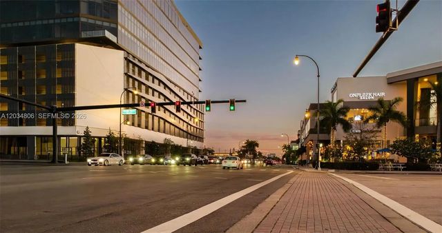 4 of 6 - 801 N Federal Highway #1106, Hallandale Beach, FL