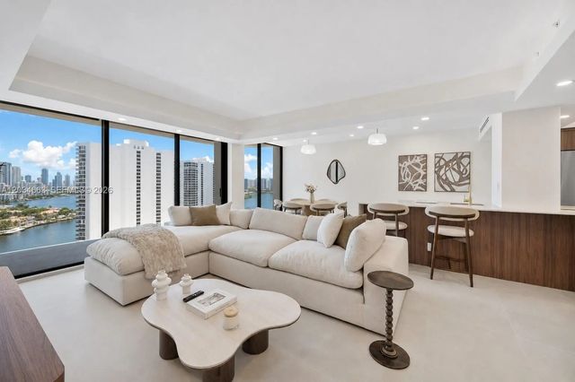 5 of 50 - 19355 Turnberry Way #19f, Aventura, FL