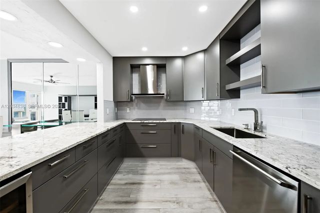3700 Galt Ocean Drive #910, Fort Lauderdale