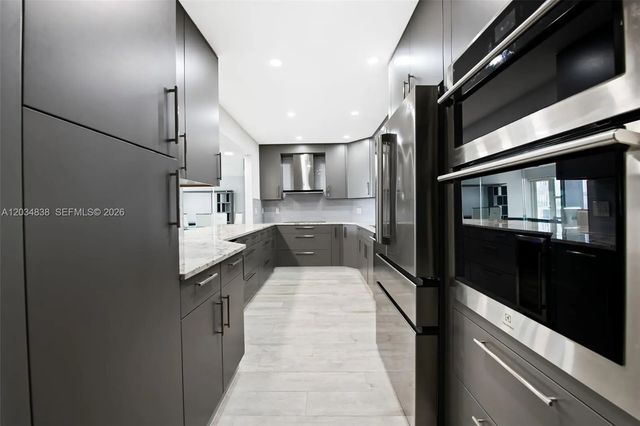 3 of 19 - 3700 Galt Ocean Drive #910, Fort Lauderdale, FL