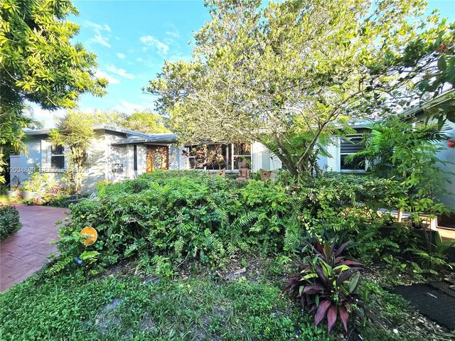 4 of 46 - 2630 Monroe Street, Hollywood, FL