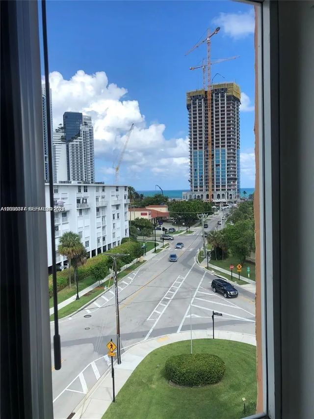 4 of 14 - 200 178th Drive #702, Sunny Isles Beach, FL