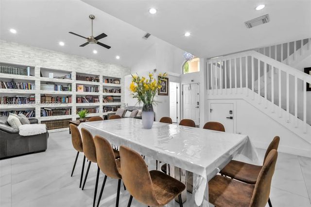5 of 35 - 5080 Sw 34th Terrace, Hollywood, FL