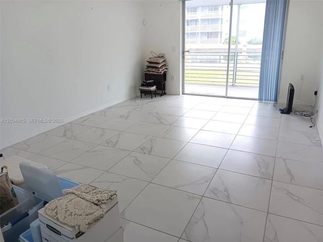5 of 17 - 3551 Ne 169th Street #110-a, North Miami Beach, FL