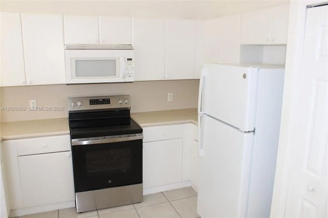 5 of 28 - 4284 Sw 157th Avenue #127, Miramar, FL