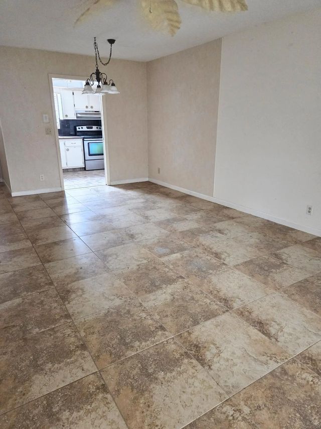 5 of 13 - 2703 Dudley Drive W #unit E, West Palm Beach, FL