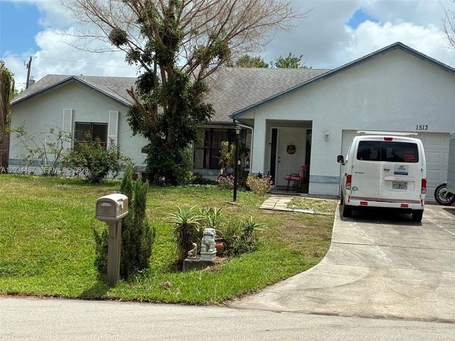 1513 Sw Apricot Road, Port St. Lucie