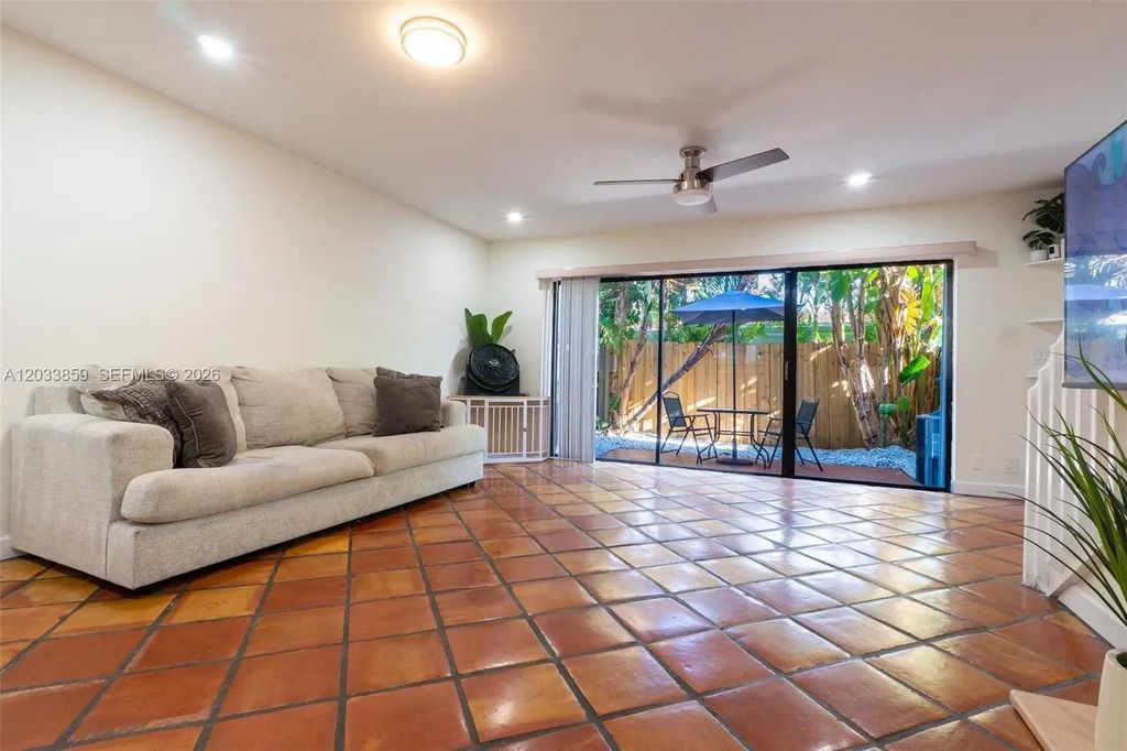 3014 Ne 21st Terrace, Fort Lauderdale