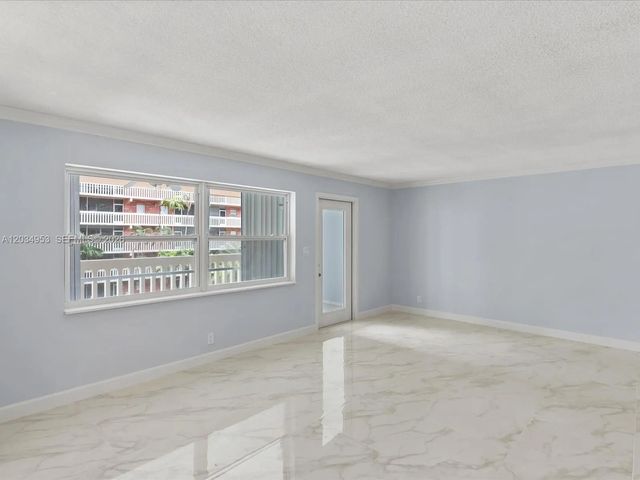 4 of 16 - 200 Ne 12th Avenue #7c, Hallandale Beach, FL