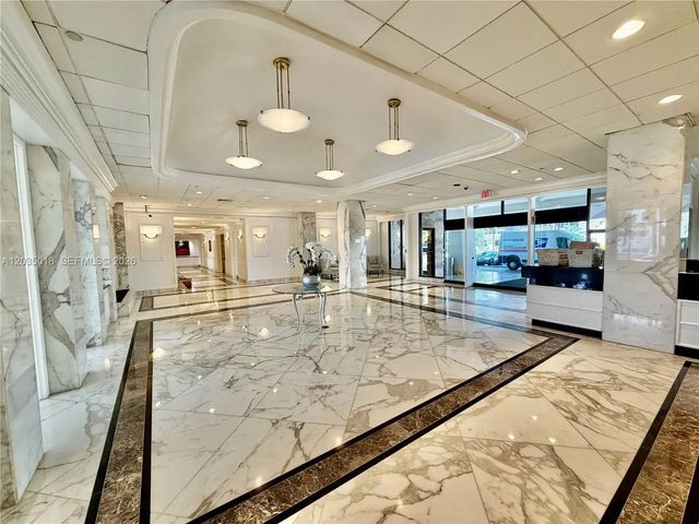 5700 Collins Avenue #14m, Miami Beach