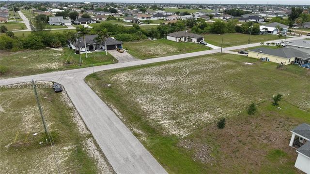 4 of 18 - 2009 Nw 2nd Avenue, Cape Coral, FL