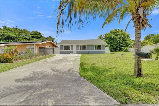 2 of 35 - 3413 Sw 12th Court, Fort Lauderdale, FL
