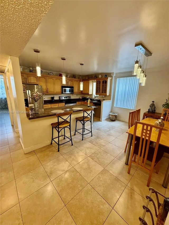 20381 Ne 30th Avenue #320-7, Aventura