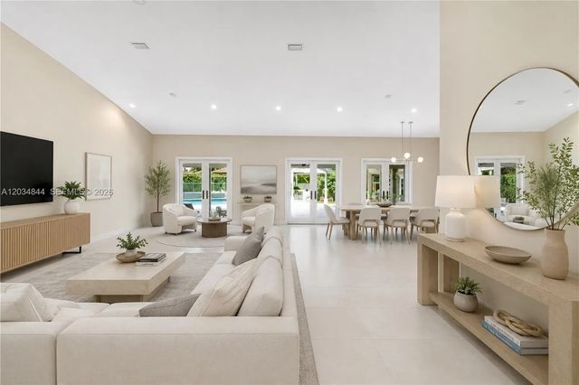 4 of 53 - 17640 Old Cutler Road, Palmetto Bay, FL