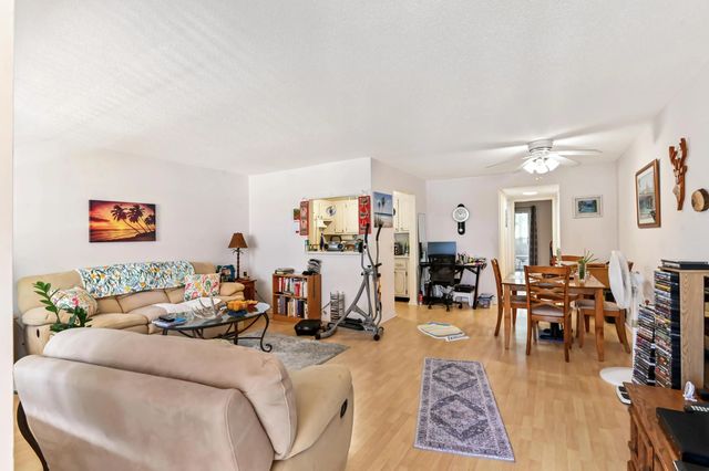 3 of 18 - 75 Camden Drive #c, West Palm Beach, FL